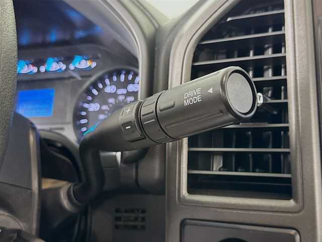 2022 Ford F-350SD XL photo