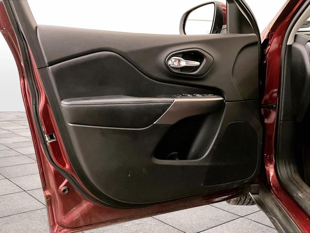 2019 Jeep Cherokee Latitude Plus Red at Auto Express Mitsubishi