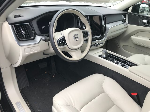 2024 Volvo XC60 B5 Core 3