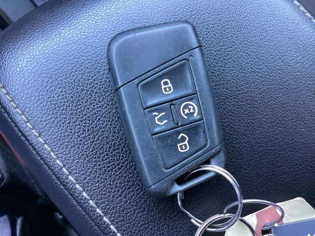 Used Car 2022 Volkswagen Taos  1.5t Se For Sale Under $20,000 In San Antonio, Texas