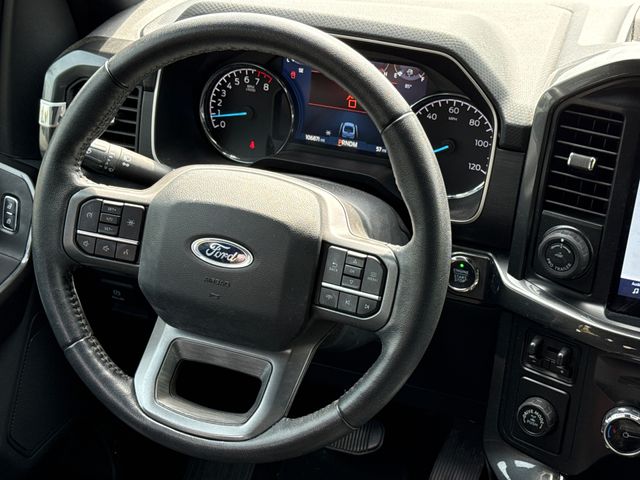 Used 2022 Black Ford XLT image 11