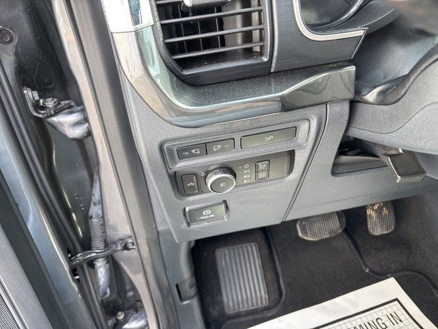 2023 Ford F-150 XLT photo