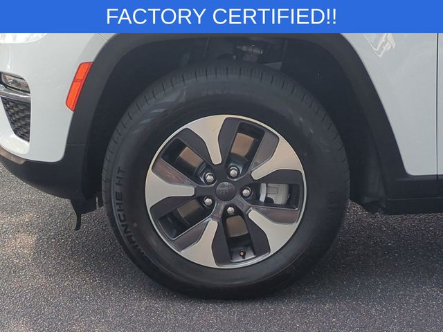Used 2024 White Jeep 4xe image 10
