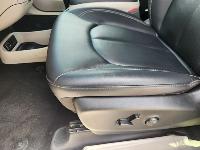 2024 Chrysler Pacifica Touring L Black at Community Honda