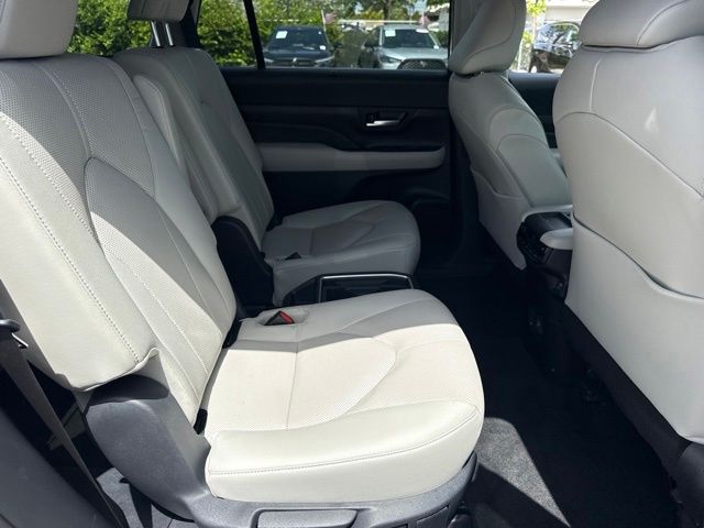2026 Toyota Grand Highlander Limited - Photo 14