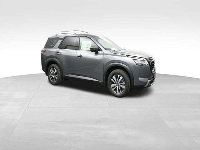 2024 Nissan Pathfinder SL 4