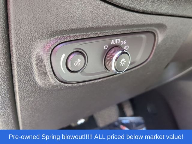 Used 2022 Blue Chevrolet LS image 23