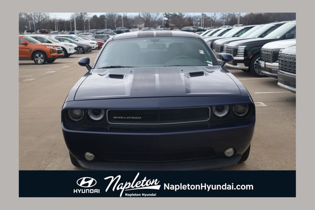 2013 Dodge Challenger SXT RWD