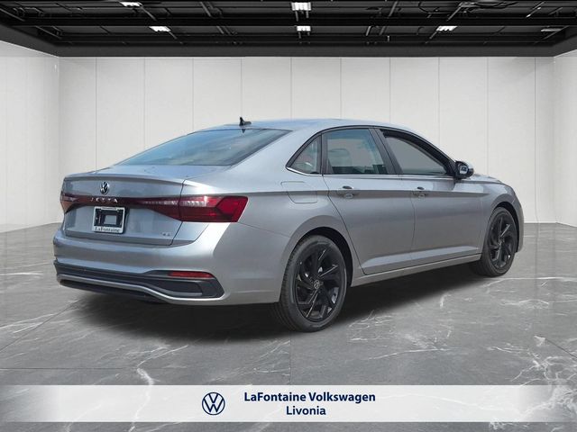 2026 Volkswagen Jetta SE - Photo 5