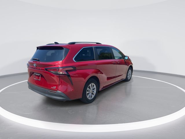Used 2022 Red Toyota LE image 8