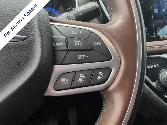2017 Chrysler Pacifica Limited White at Auto Express Mitsubishi