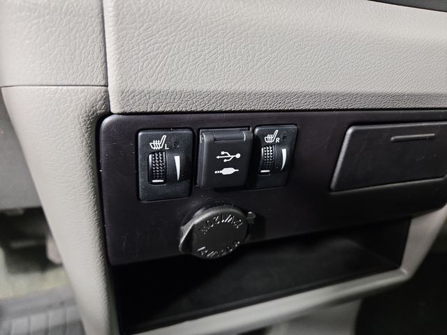 2019 Toyota Sienna XLE photo