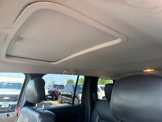 Used 2012 Red Jeep Limited Jet Edition image 21