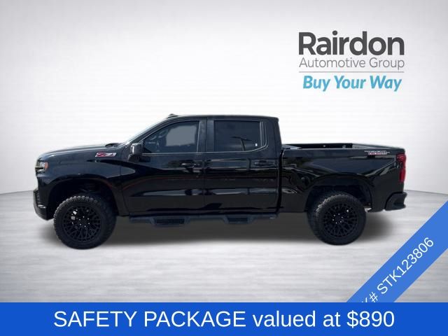 View vehicle photo 4