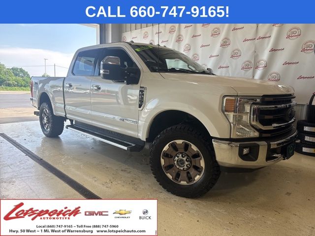 White Metallic 2022 Ford F-250 Super Duty Pickup Truck Four-Wheel Drive Automatic