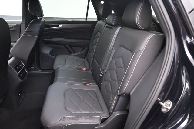 Used 2025 Volkswagen Atlas Cross Sport SUV