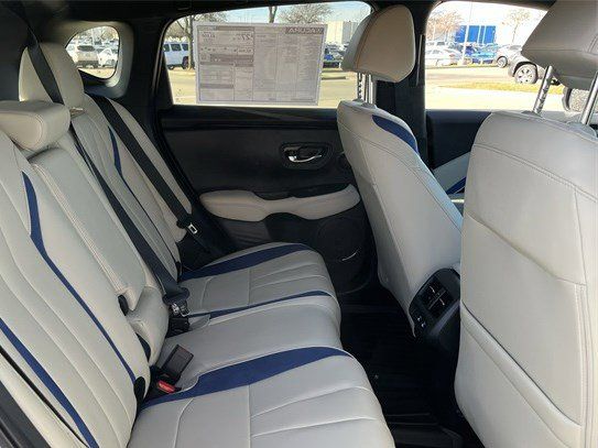car-gallery-32