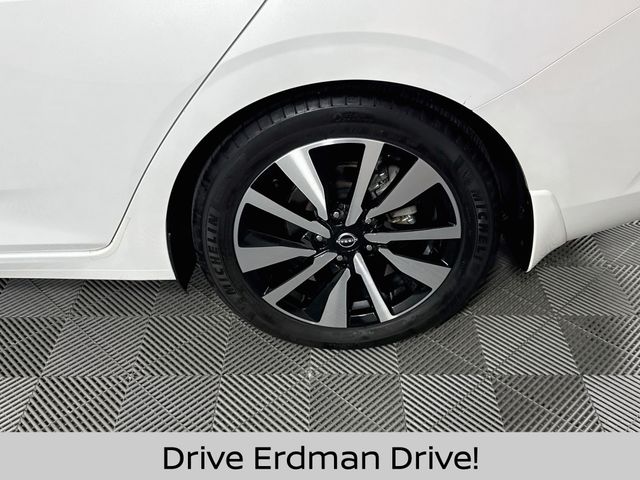 Used 2025 Nissan Sentra Sedan