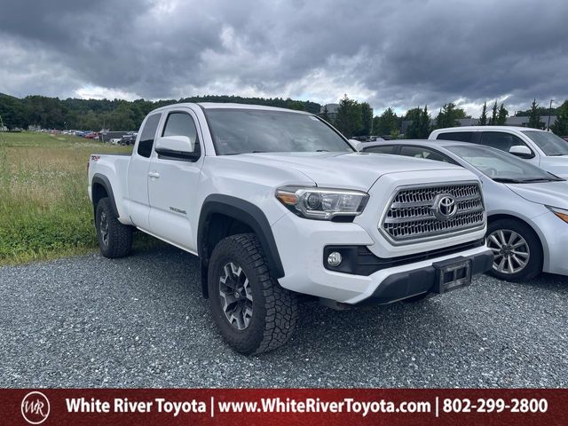 Super White 2017 Toyota Tacoma Pickup Truck Four-Wheel Drive 6-Speed Automatic