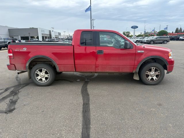2005 Red Ford F-150 XL 4X4 Truck