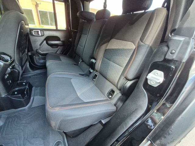 Used 2021 Black Jeep Mojave image 28