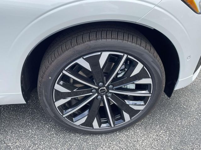 New 2026 White Volvo T8 Ultra image 11