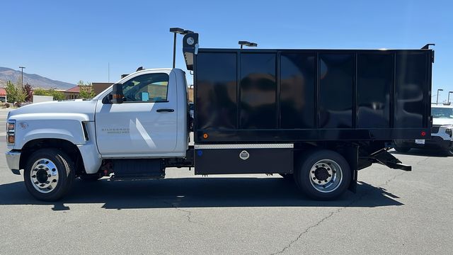 2023 Chevrolet Silverado 5500HD Work Truck 9