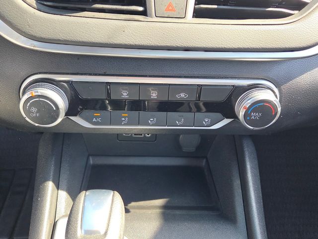 2022 Nissan Altima SV - Photo 19