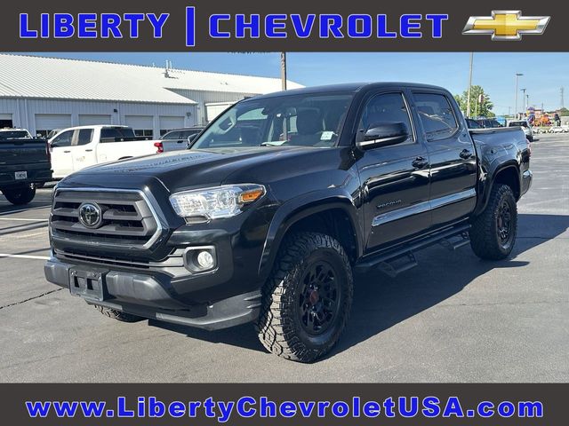 Midnight Black Metallic 2022 Toyota Tacoma SR5 V6 Double Cab 4WD Pickup Truck Four-Wheel Drive 6-Speed Automatic