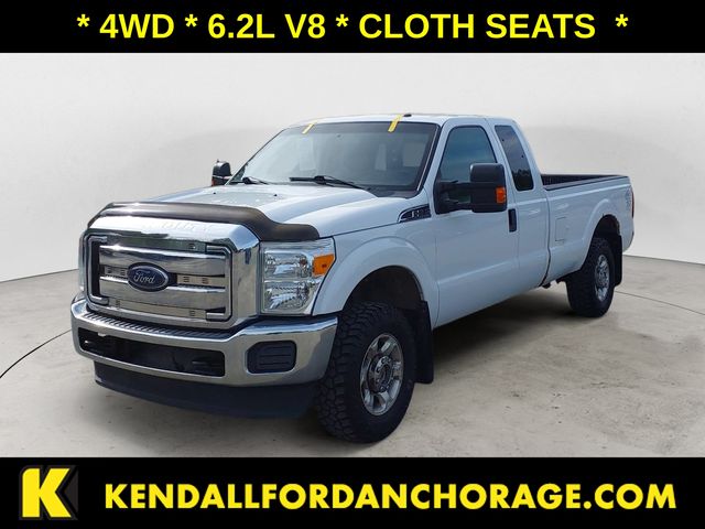 Oxford White 2015 Ford F-250 Super Duty Pickup Truck Four-Wheel Drive 6-Speed Automatic