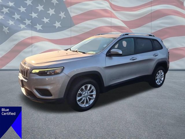 Used 2020 Silver Jeep Latitude image 7