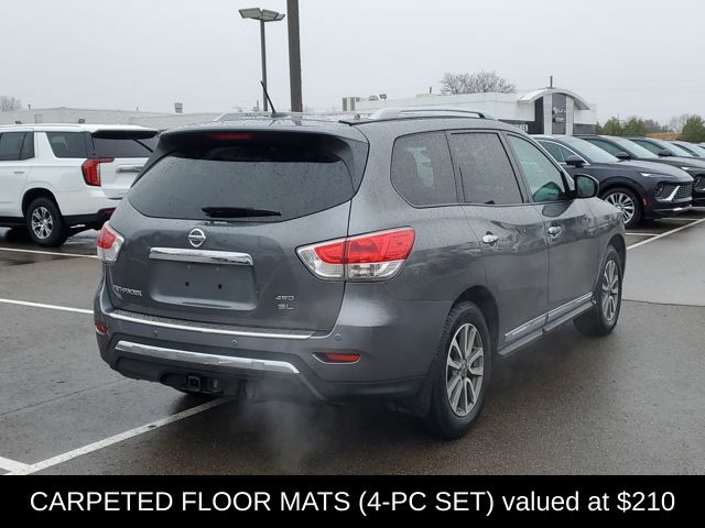 View vehicle photo 4