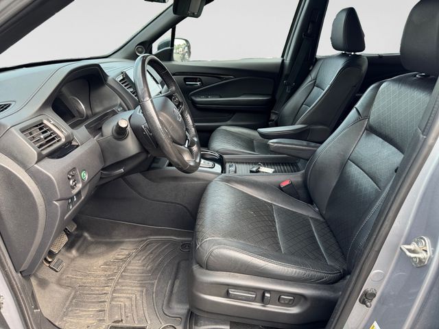 2019 Honda Passport Elite - Lunar Silver Metallic exterior view 10