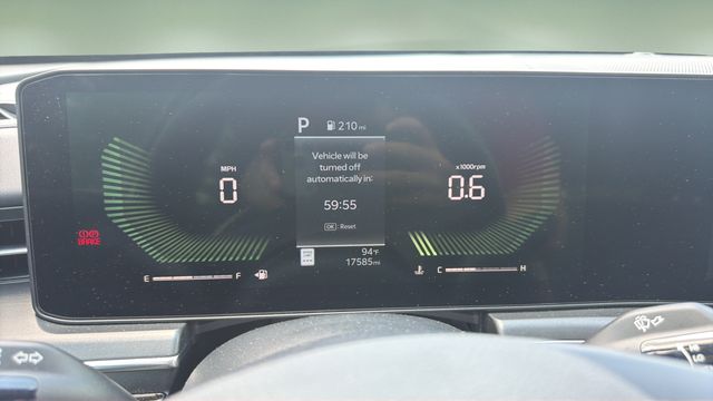 Used 2025 White Kia GT-Line image 20