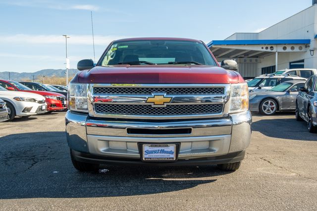 View vehicle photo 6