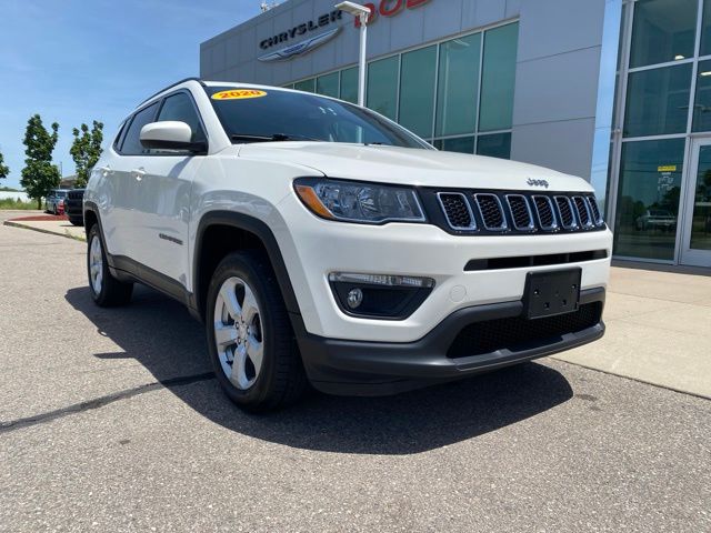 2020 Jeep Compass Latitude - White Clearcoat exterior view 4
