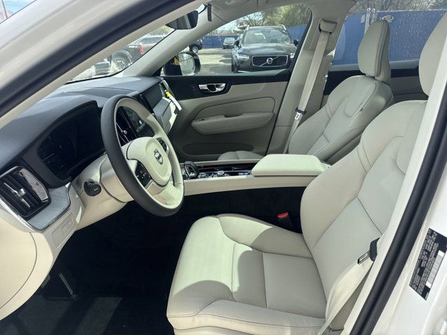 2025 Volvo XC60 Plug-In Hybrid T8 Plus photo