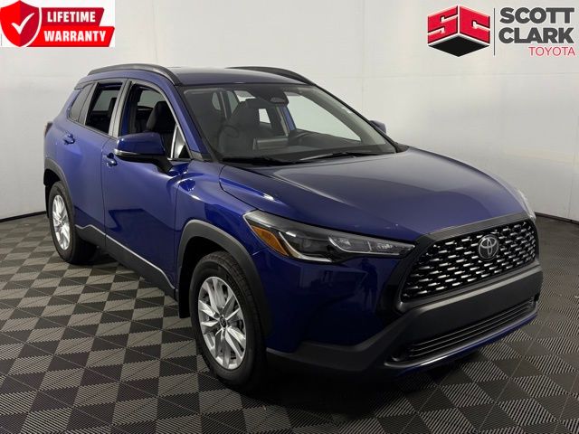 2024 Toyota Corolla Cross LE