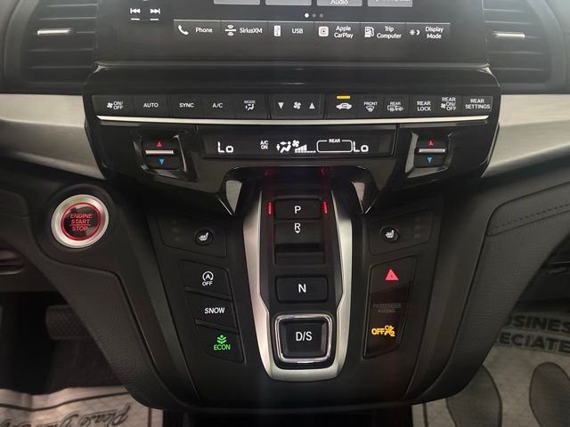 Used 2025 Honda Odyssey Van
