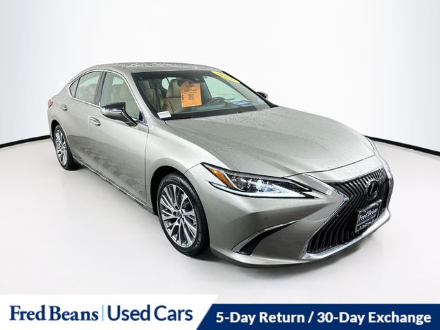 Silver 2020 Lexus ES Sedan Front-Wheel Drive 8-Speed Automatic