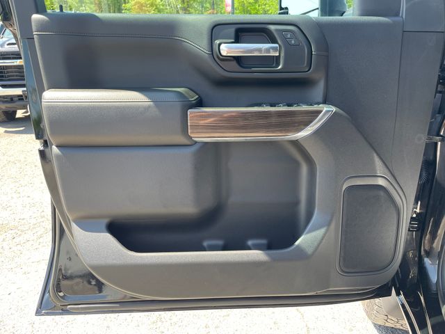 2023 Chevrolet Silverado 2500HD LT - Black exterior view 9