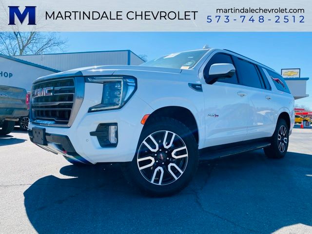 Summit White 2023 GMC Yukon XL AT4 4WD SUV / Crossover Four-Wheel Drive
