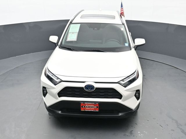 2022 Toyota RAV4 Hybrid XLE Premium 46