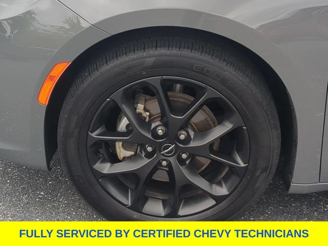 Used 2025 Chrysler Pacifica Van