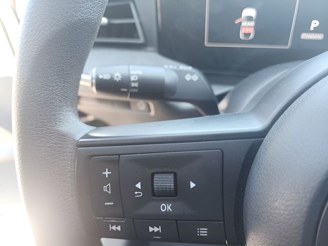 Used 2025 Nissan Kicks SUV