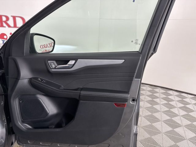 2025 Carbonized Gray Metallic Ford Escape Platinum AWD SUV