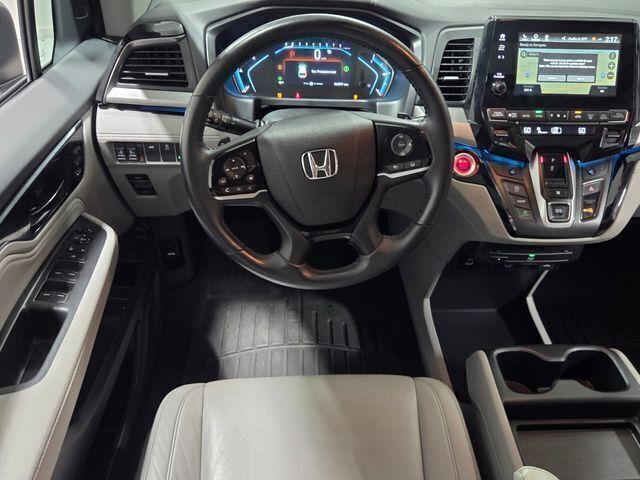 Used 2023  Honda Touring image 7