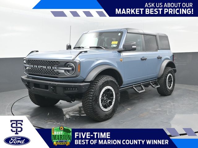 2024 Ford Bronco Azul (Azure Gray Metallic Tri-Coat) SUV/Crossover Todo terreno Automática