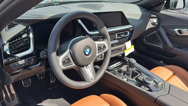 2025 BMW Z4 sDrive M40i 15