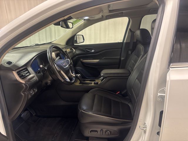 2019 GMC Acadia Denali photo